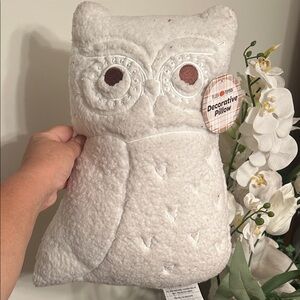 NWT White Owl Decorative Pillow by Plush Pumpkin